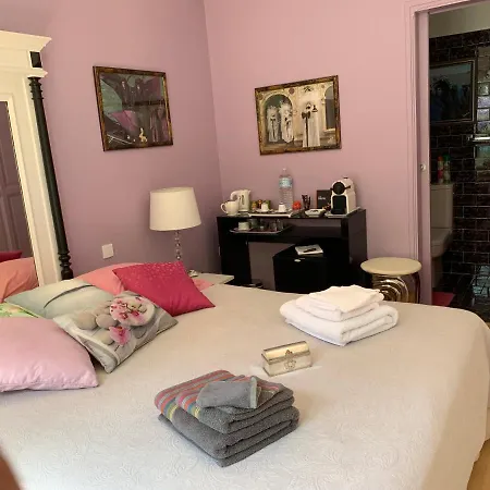 Bed & Breakfast La Venitienne Et Son Brunch Gastronomique Carqueiranne